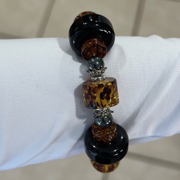 Beautiful, one of a kind handmade beaded bracelet - Picture 4 of 4